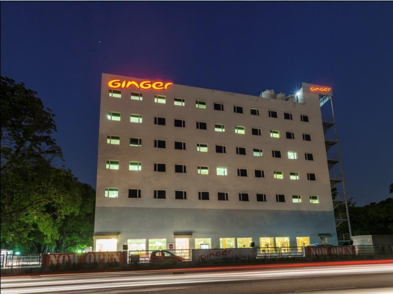 Red Fox Hotel, Chandīgarh Extérieur photo